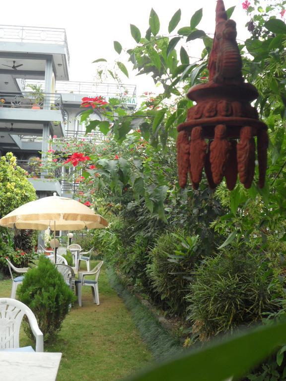 Hotel Nirvana Pokhara Dış mekan fotoğraf